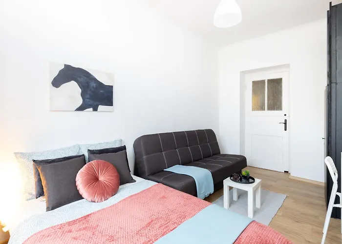 Apartment Zajecza Near Copernicus Center By Mia