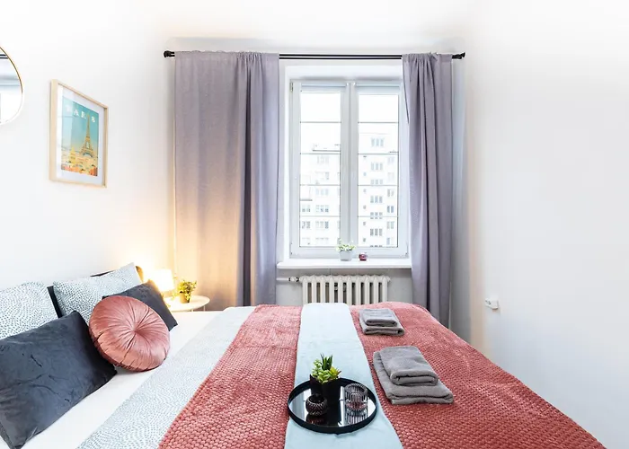 Zajecza Near Copernicus Center By Mia Apartment Warsaw