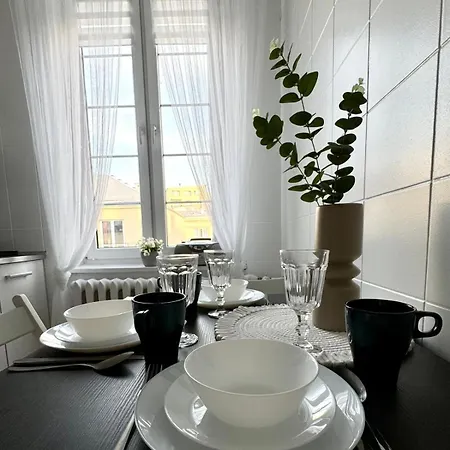 Zajecza Apartment Near Copernicus Center Parking By Mia